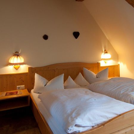 Hotel Gasthof Zur Post Wolfegg Екстер'єр фото
