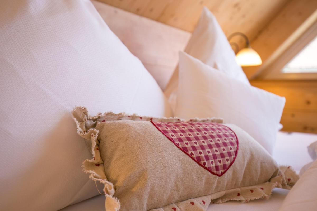 Hotel Gasthof Zur Post Wolfegg Екстер'єр фото