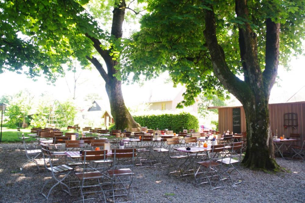 Hotel Gasthof Zur Post Wolfegg Екстер'єр фото