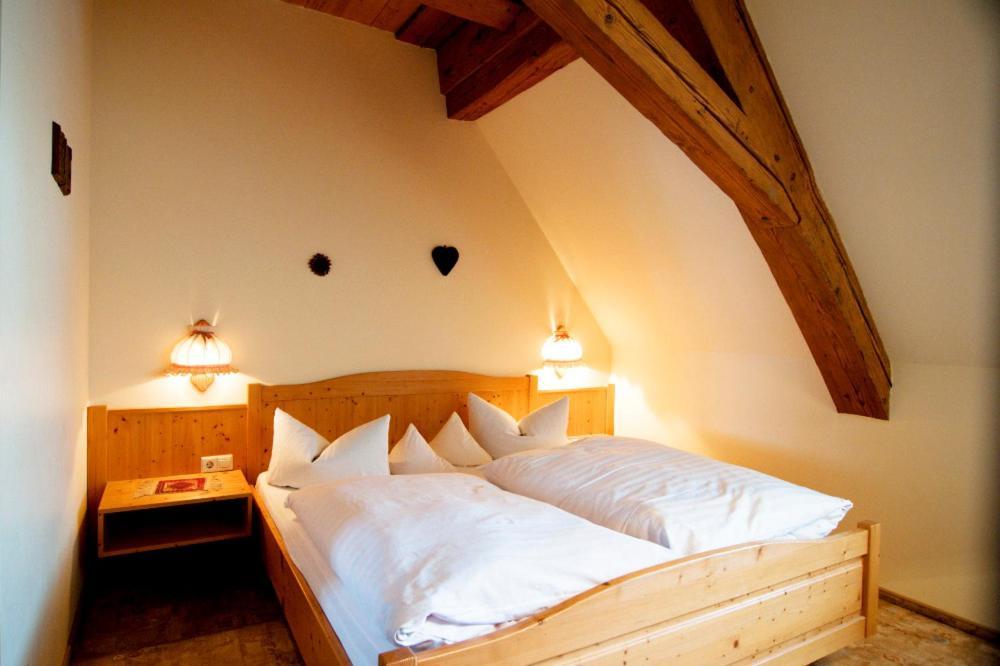 Hotel Gasthof Zur Post Wolfegg Екстер'єр фото