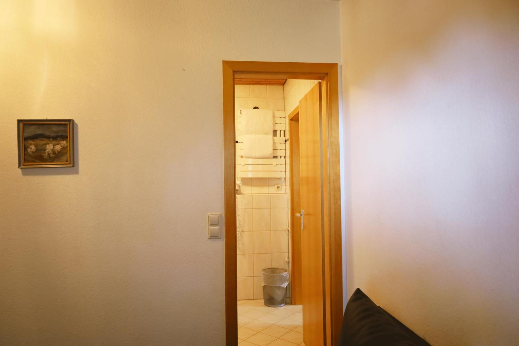 Hotel Gasthof Zur Post Wolfegg Екстер'єр фото