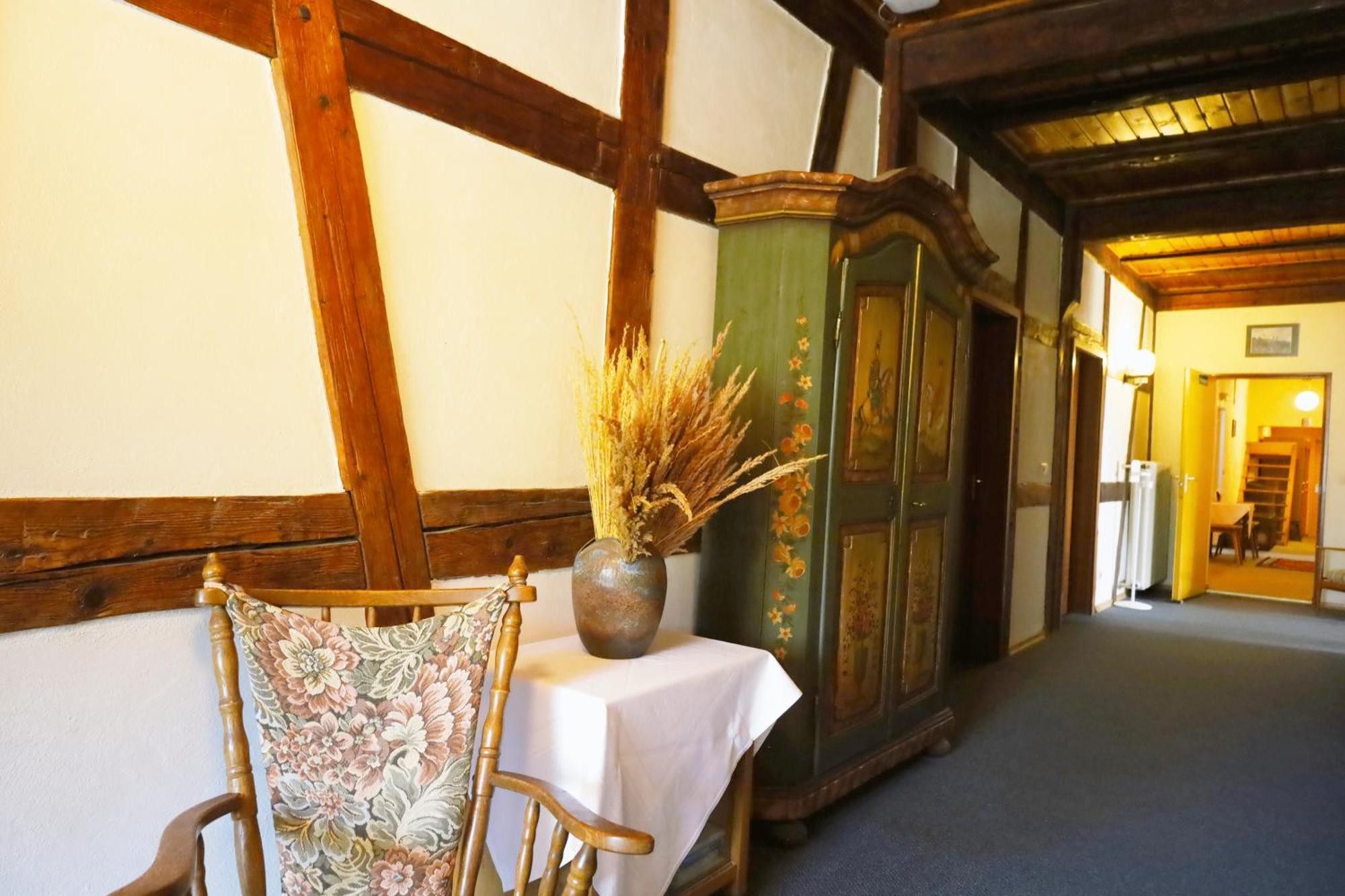 Hotel Gasthof Zur Post Wolfegg Екстер'єр фото