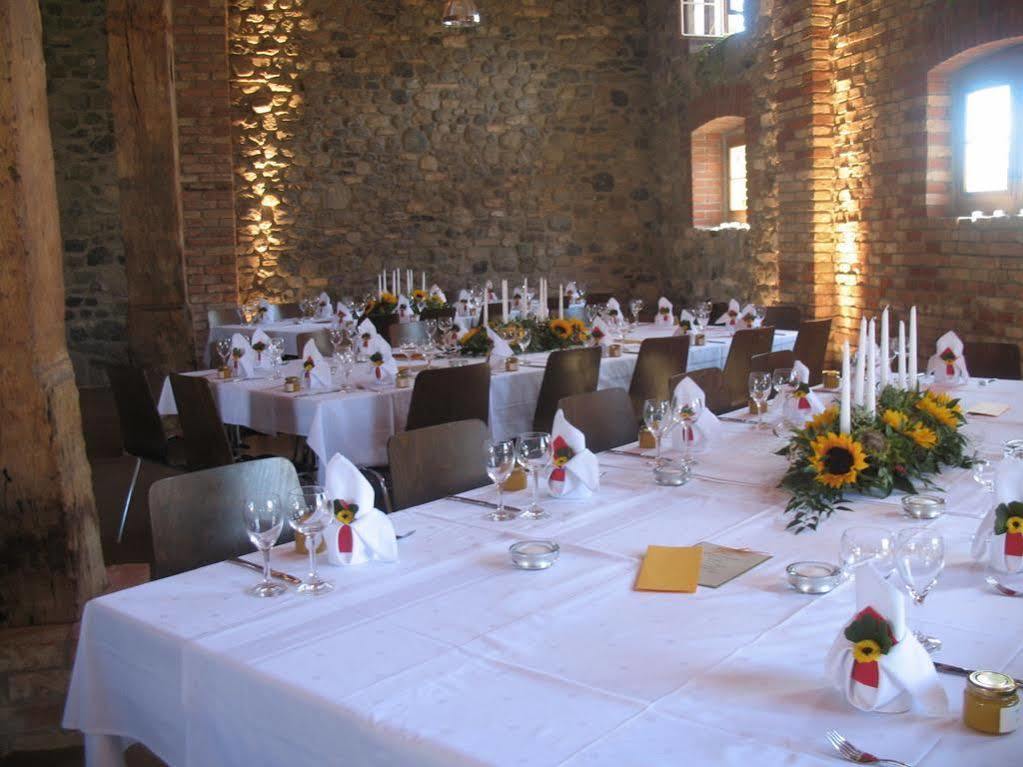 Hotel Gasthof Zur Post Wolfegg Екстер'єр фото